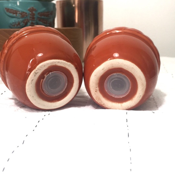 ACORN Ceramic Salt & Pepper Shakers - Picture 2 of 2